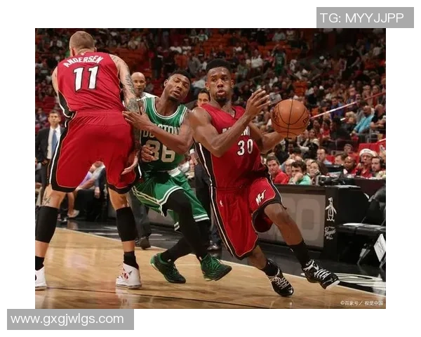 2020年东部决赛第四场热火与凯尔特人激战回顾与精彩瞬间分析 2020年东部决赛第四场热火与凯尔特人激战回顾与精彩瞬间分析